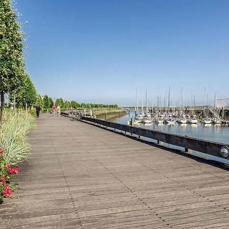 Beuger 18 P197 בית נופש ניופורט